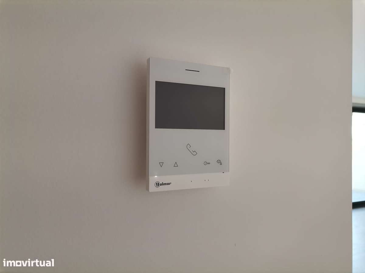 Novo T3 ÚLTIMO PISO de Luxo com TERRAÇO  - Vistas desafogadas-7