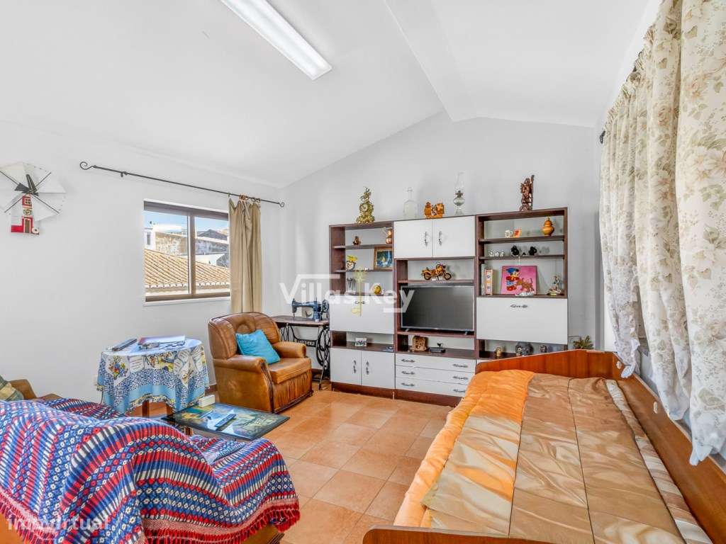 Moradia T3 com Duas Entradas - Vila do Bispo-14