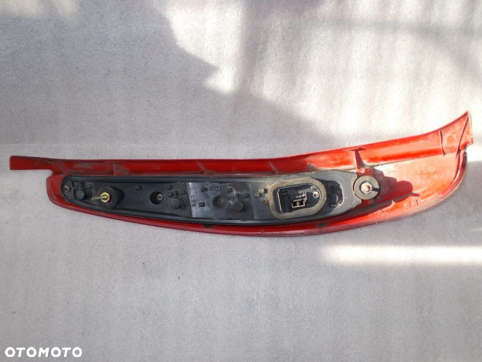 Fiat punto II - lampa tylna prawa 5D - 2