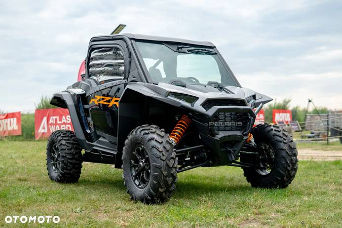 Polaris RZR - 18