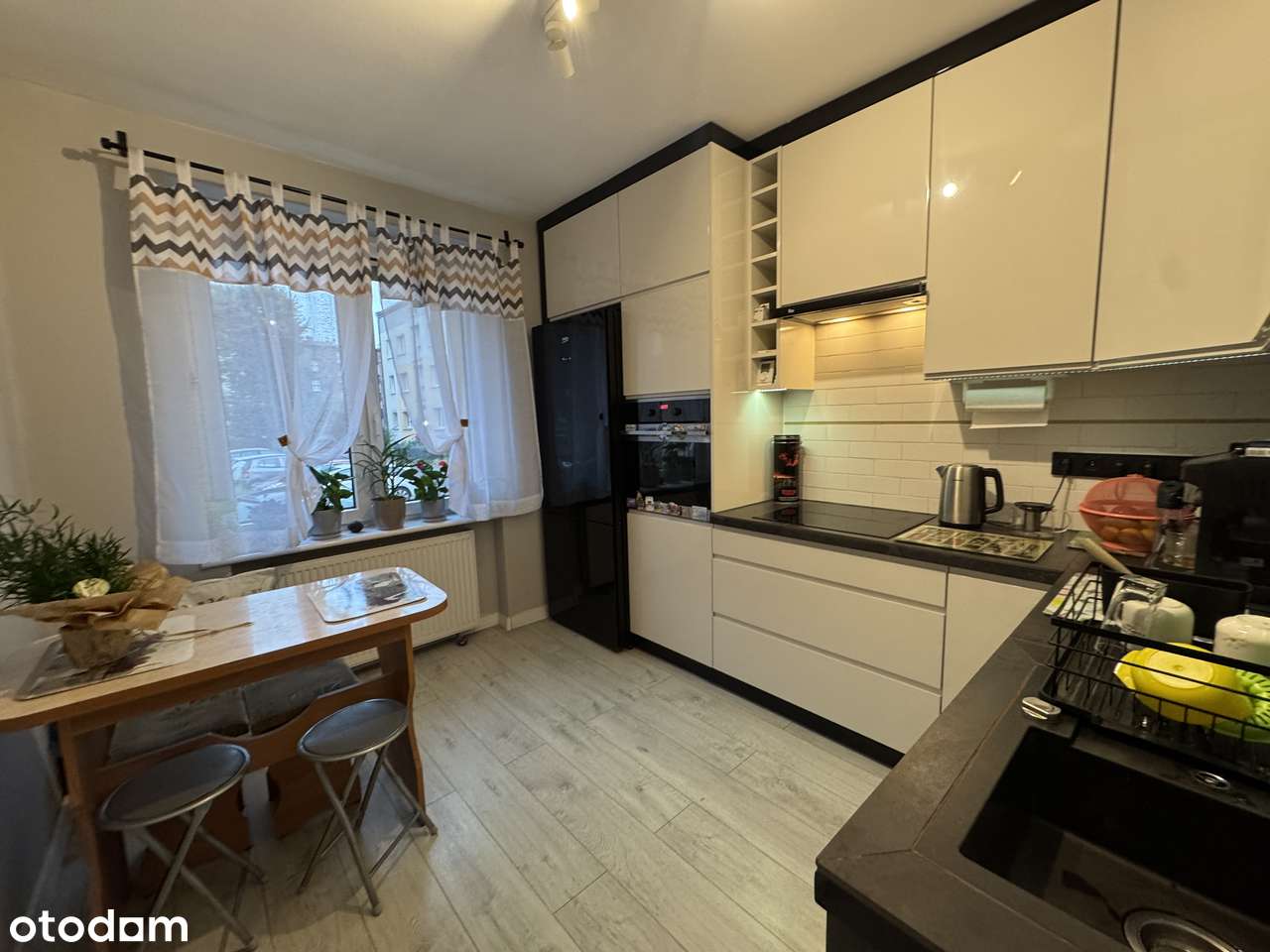 Mieszkanie w bardzo dobrej lokalizacji-12