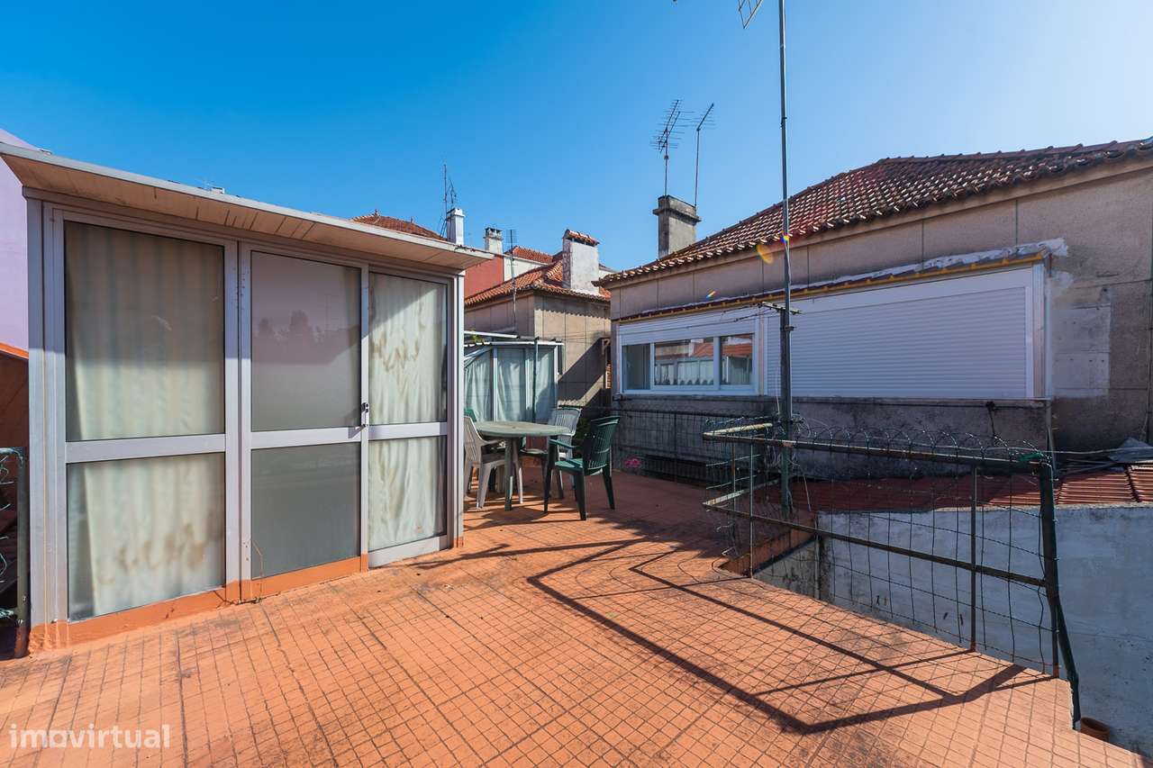 Moradia em Banda T3 Venda em Odivelas,Odivelas-35