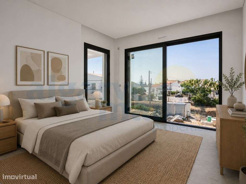 Moradia T4 de Arquitetura Contemporânea com Piscina, Rooftop e Vist...-31