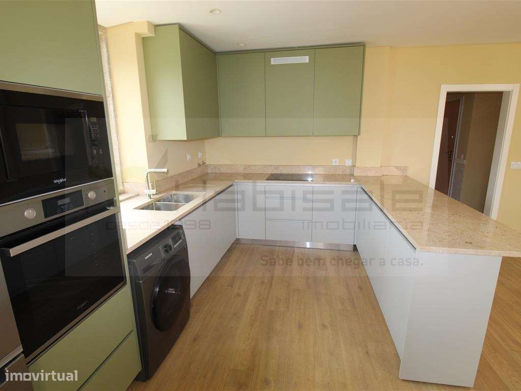 T2+1 Duplex no centro de Massamá - Grande imagem: 4/25