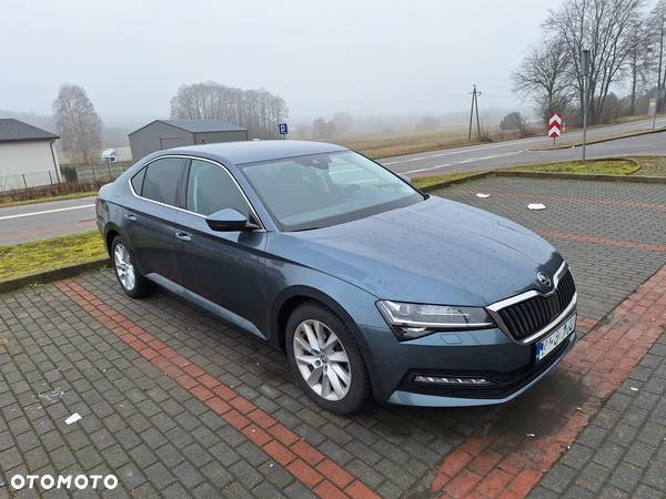 Skoda Superb 2.0 TDI Ambition - 2