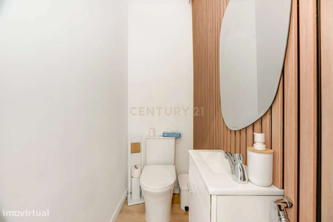 Oportunidade única para adquirir uma loja totalmente remodelada em Lis-19