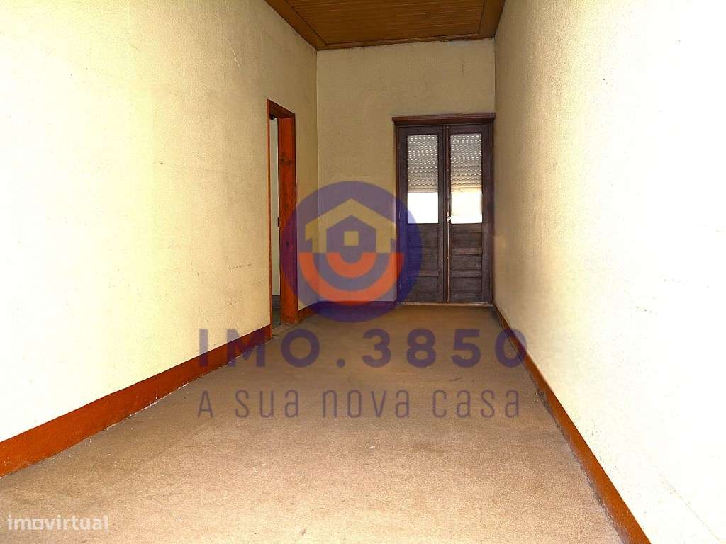 Prédio c/ 2 frações e excelente localização-11