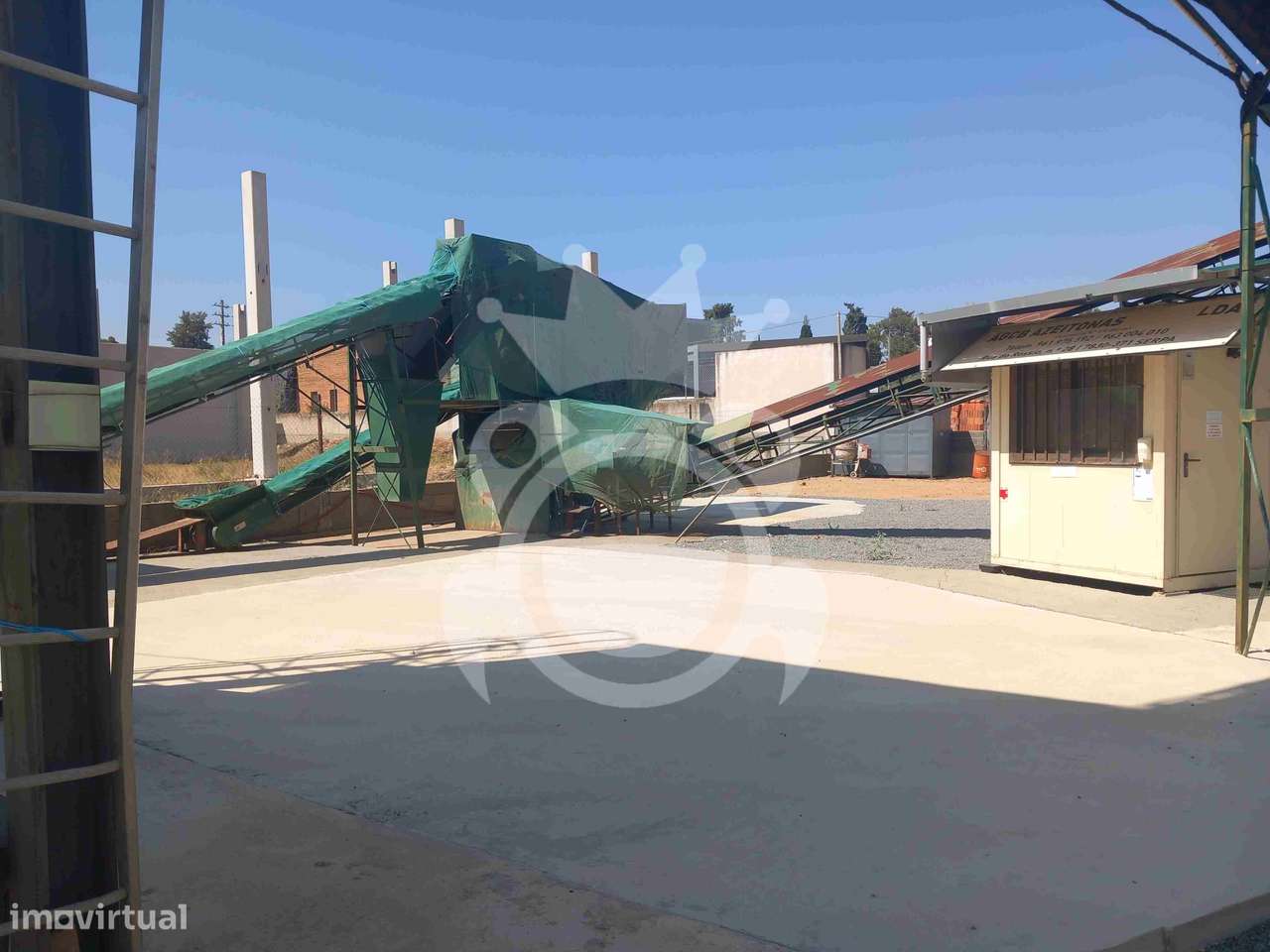 Armazém + Posto de recolha de azeitona-11