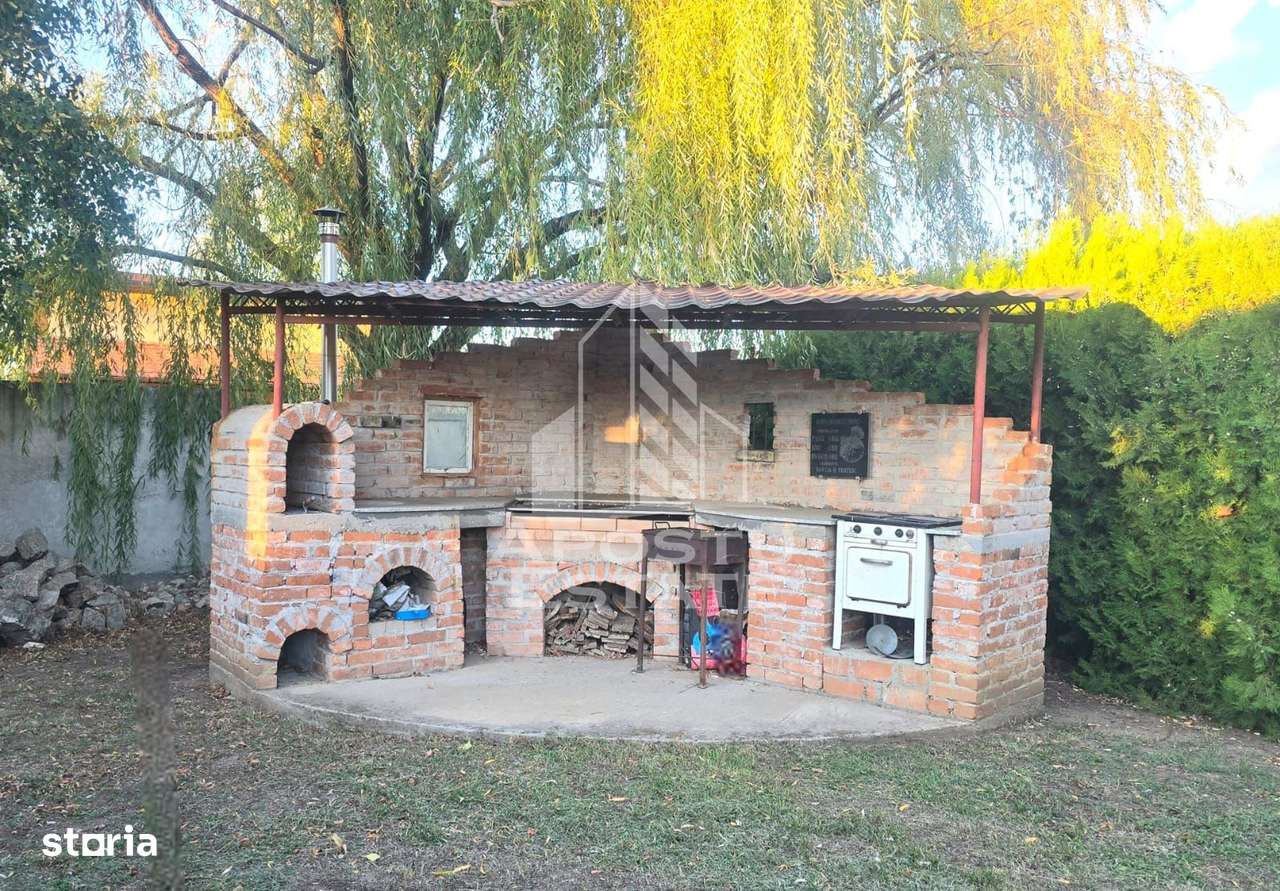 Vilă, de vanzare, la intrare in Macea, ZERO comision - Imagine principală: 5/20