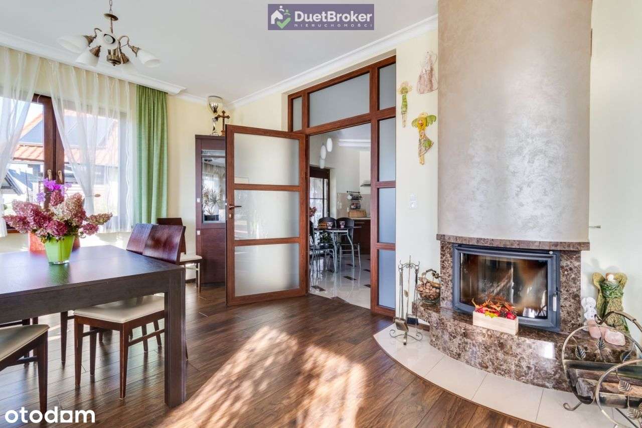 Rezydencja W Stylu Dworkowym-Brąswałd-Duża Działka-6