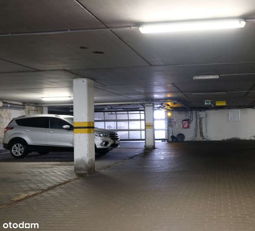 Sprzedam miejsce postojowe w garaży podziemnym-2