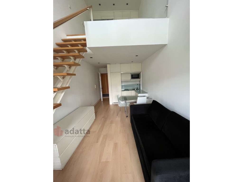 T1duplex mobilado com estacionamento coberto, junto ao Norte Shoppi... - Grande imagem: 3/11