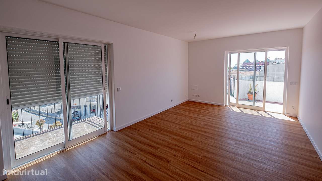 Procura um T3 no centro da Parede - Grande imagem: 2/21