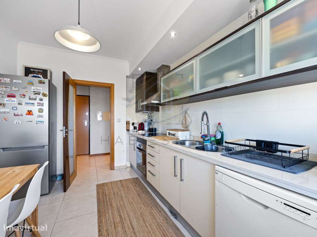 Apartamento T2 com lugar de garagem-7