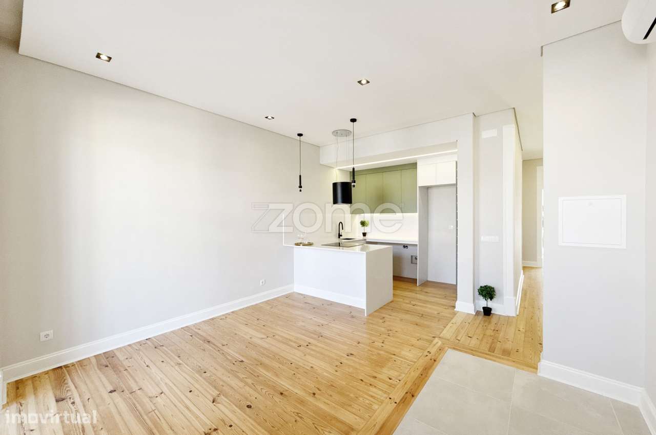 Apartamento T3 remodelado na Avenida Almirante Reis - Lisboa-5