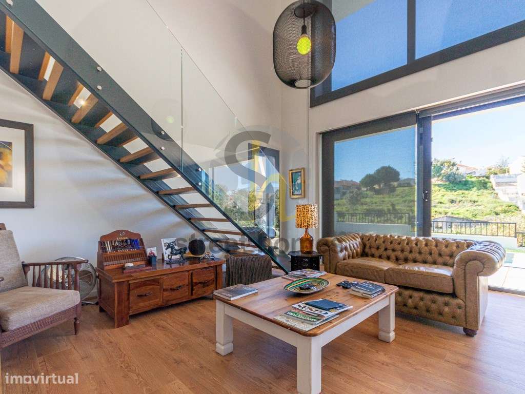 Exclusividade e Design: Moradia Contemporânea com Piscina no Coraçã...-7