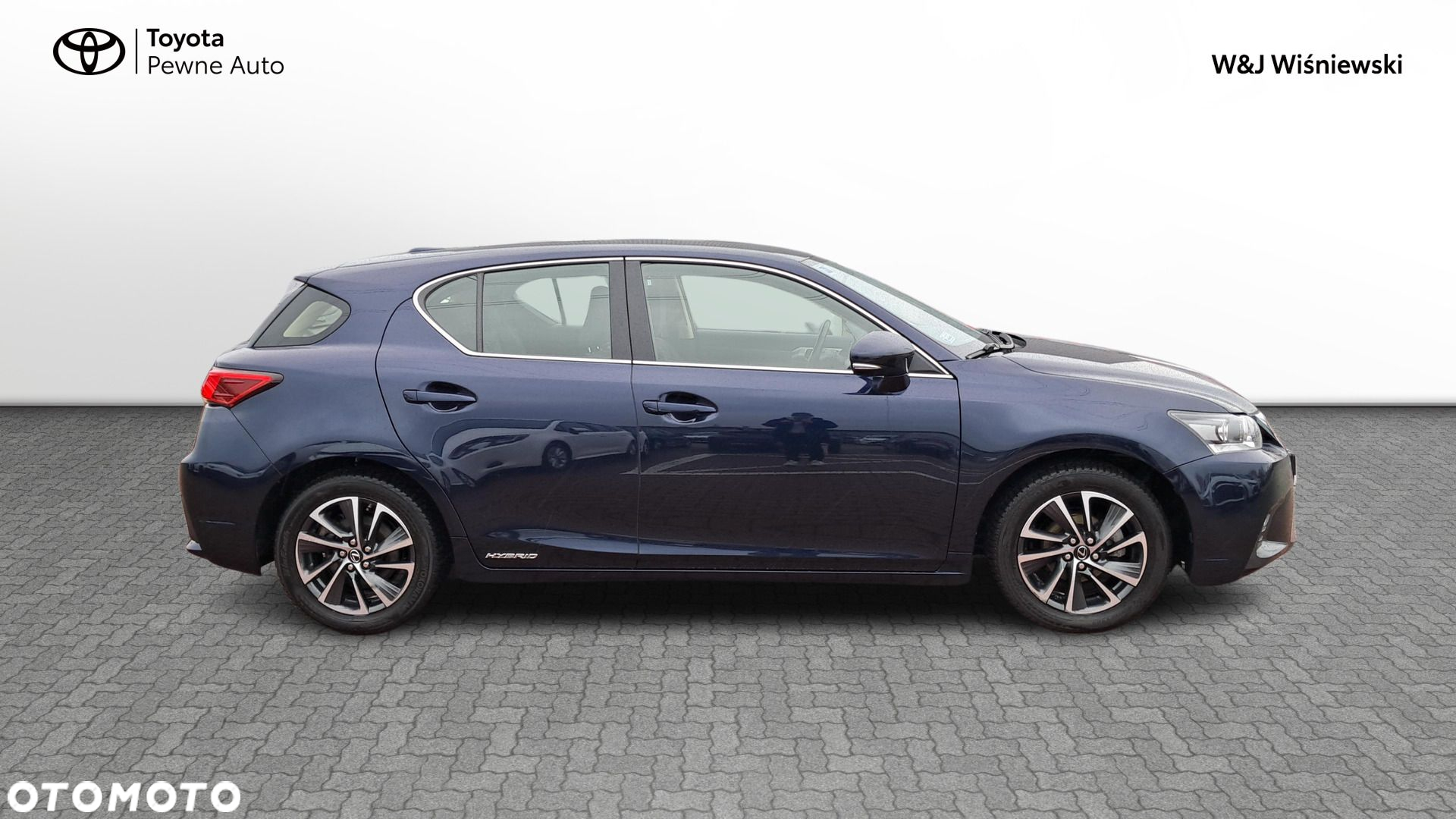 Lexus CT - 4