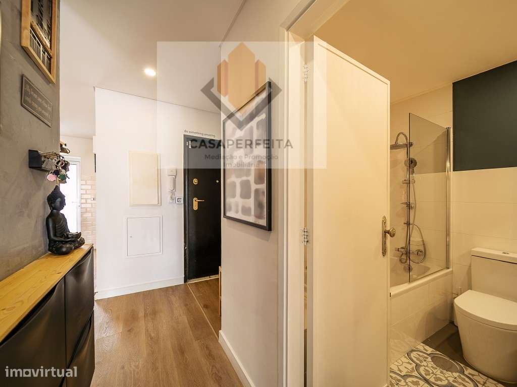 Apartamento T3 Renovado com Varandas, Lugar Garagem e Arrumo - Cent...-18