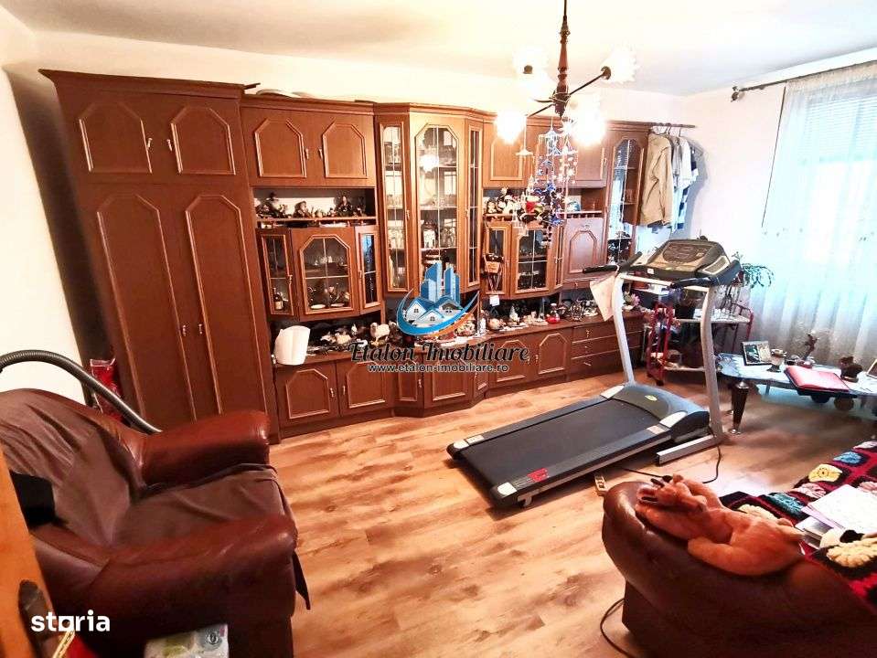 Apartament 3 camere decomandat, Calea Romanului Darmanesti-0