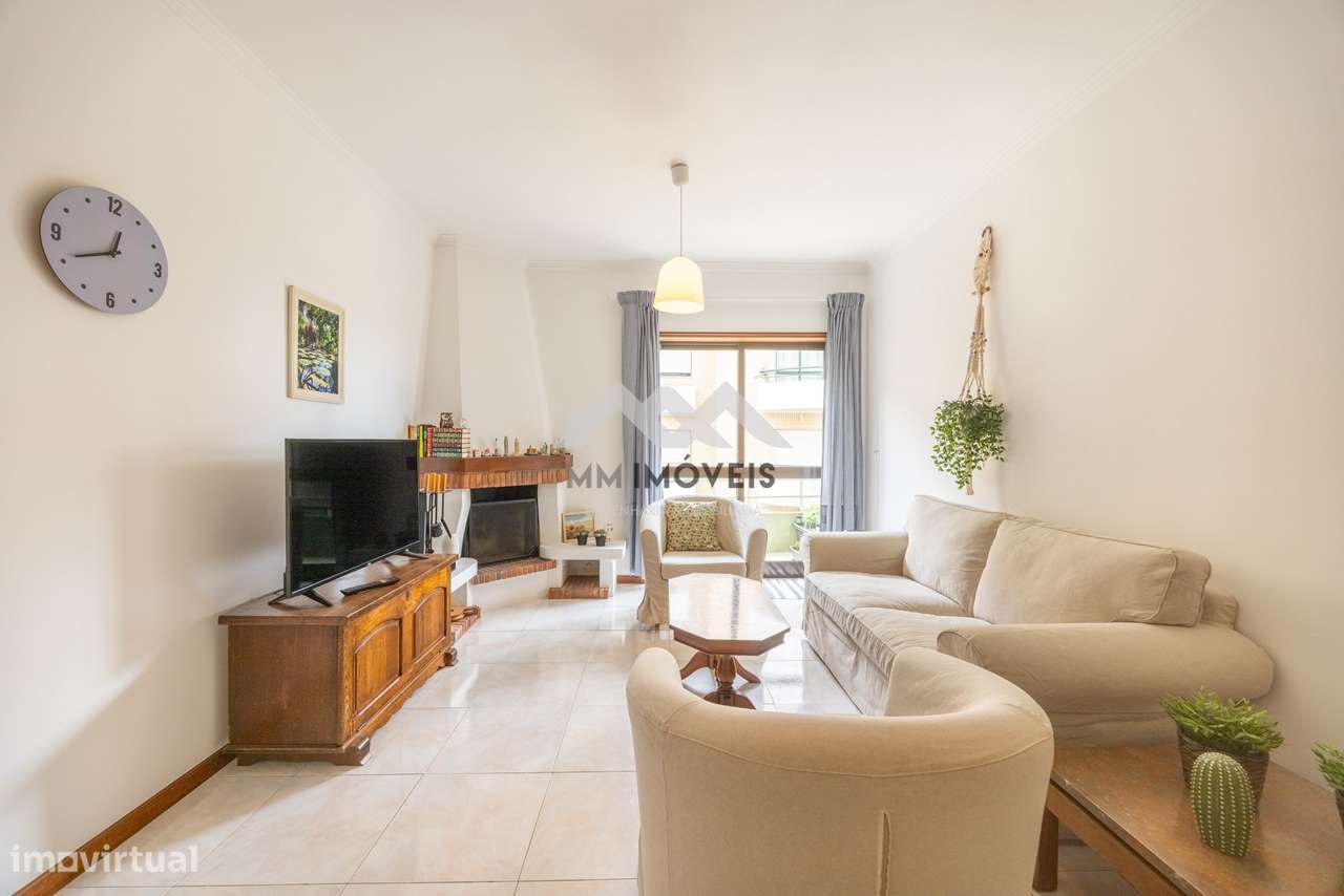 Apartamento T2+1 | Rio Tinto | Condomínio Privado | Varanda | Lugar de - Grande imagem: 4/23