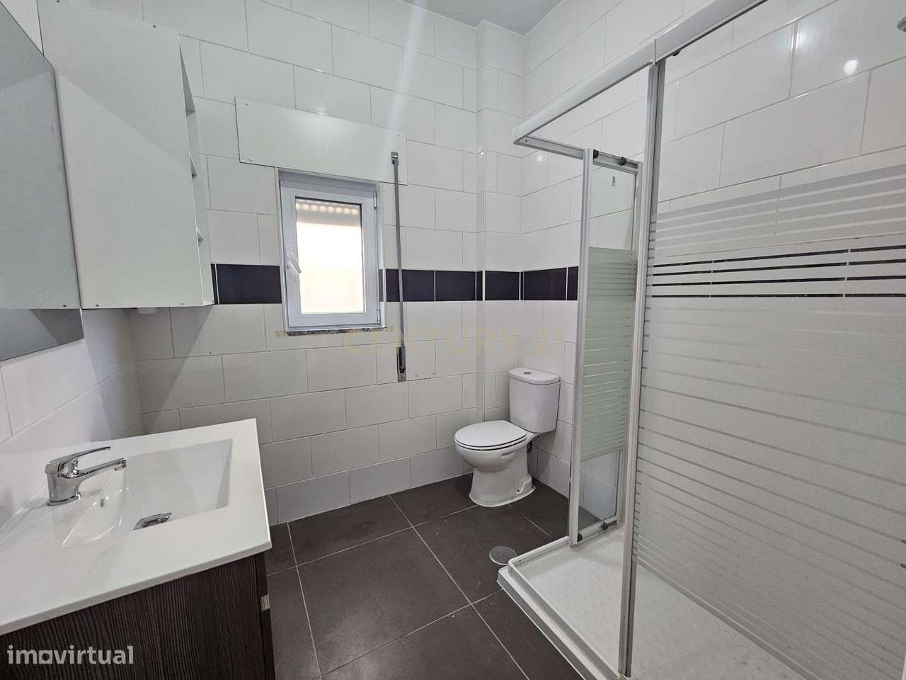 Andar moradia T3 em Viseu com garagem e terreno-3