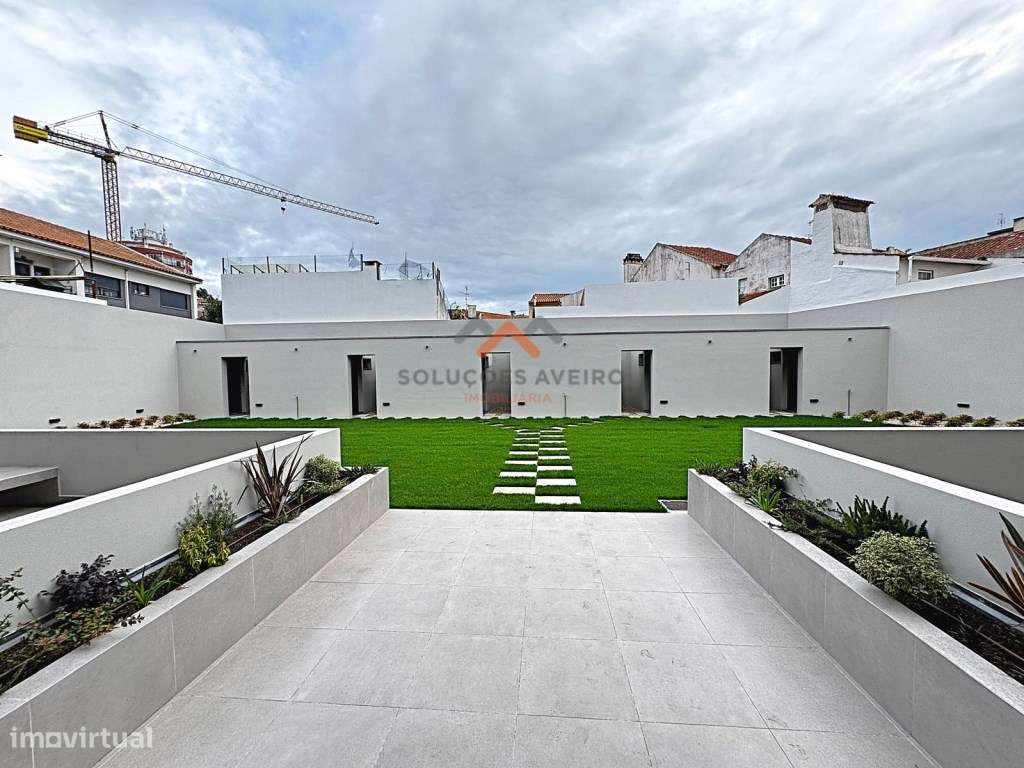 Apartamento T2 novo, centro de Aveiro!-9