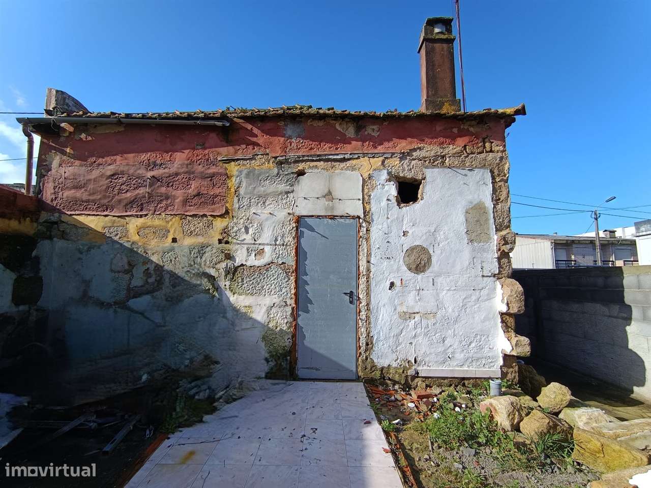 Moradia com Projeto Aprovado p/ T4 | Matosinhos | Elevado Potencial de - Grande imagem: 2/24