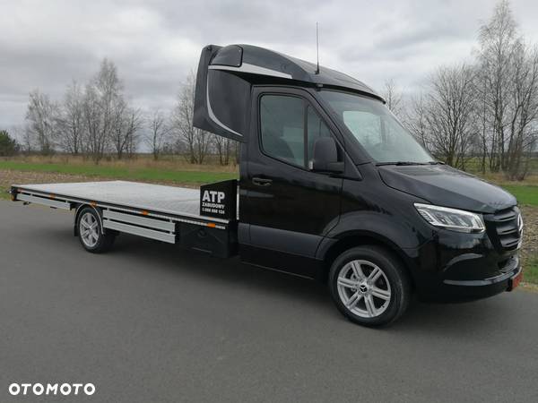 Mercedes-Benz Sprinter - 14