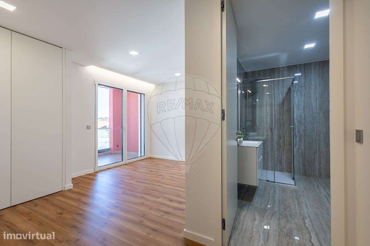 Apartamento T5 para venda - Grande imagem: 4/29