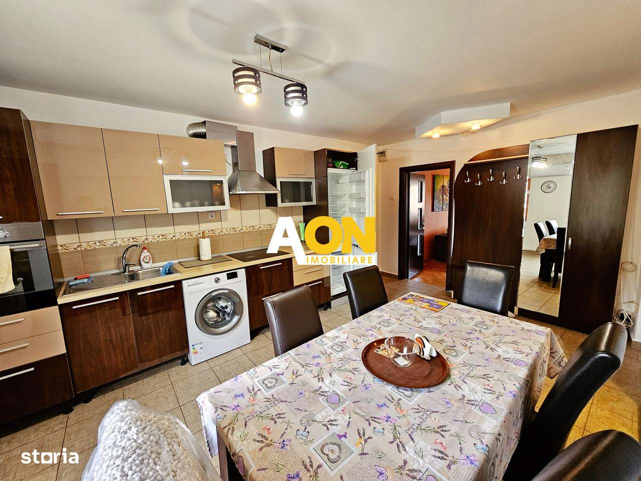 Apartament 3 camere decomandat, etaj 2, ultracentral, zona Primarie - Imagine principală: 1/10