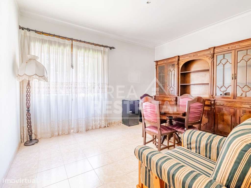 Excelente Apartamento T2 nas Paivas - Ótimo Potencial e Localização...-28