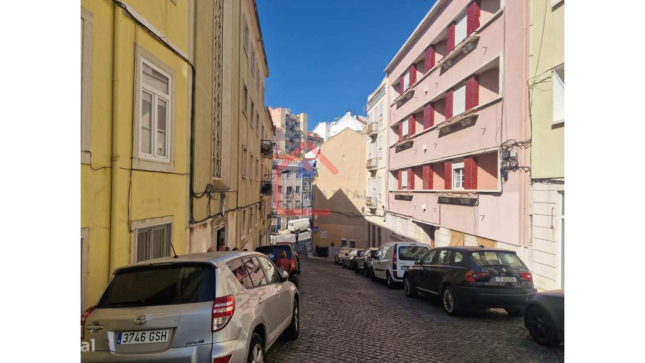 Apartamento T2 na Graça em Lisboa-28