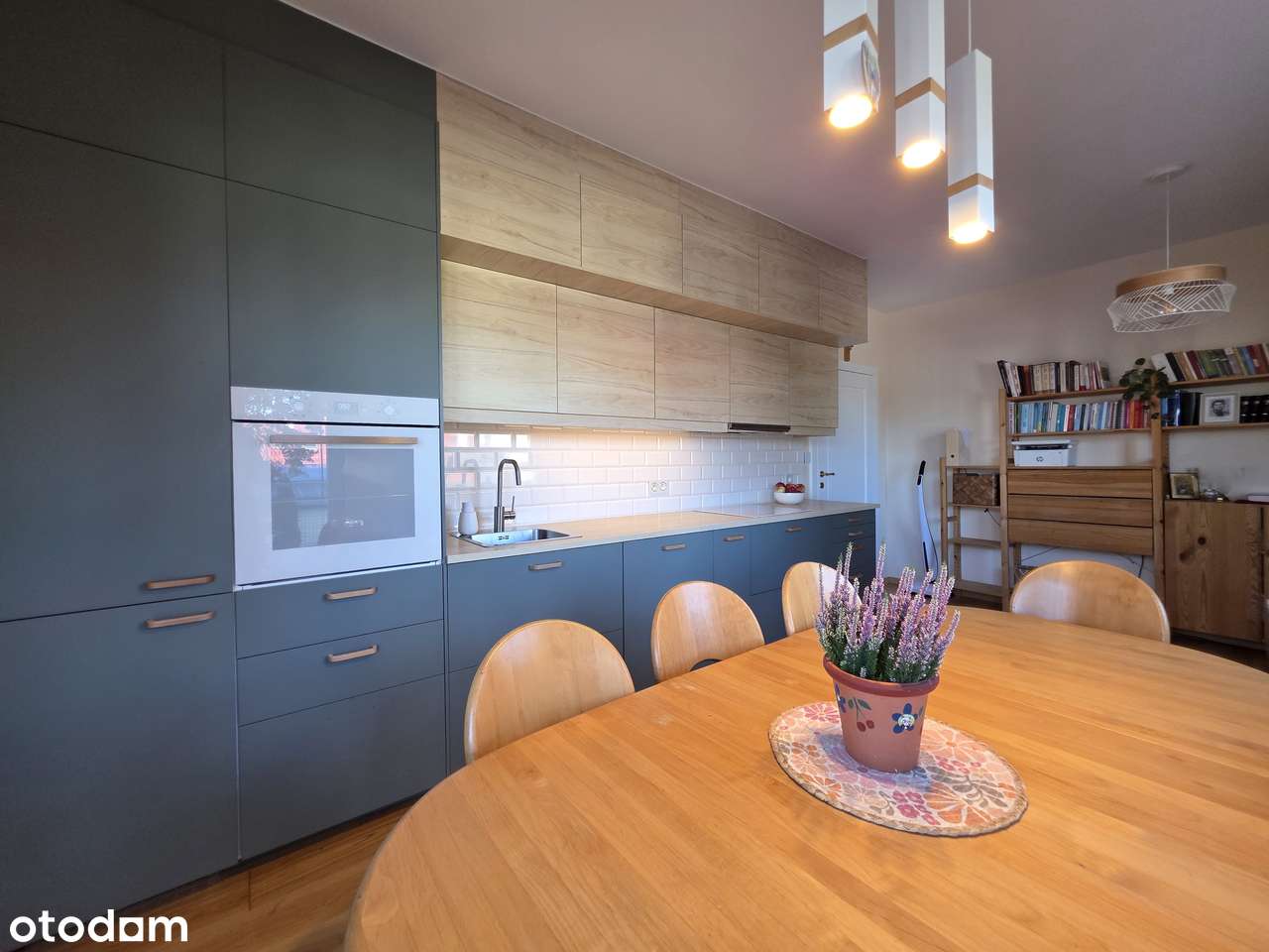 Bronowice_4 pokoje_winda_miejsce postojowe_ogrodzone osiedle-6