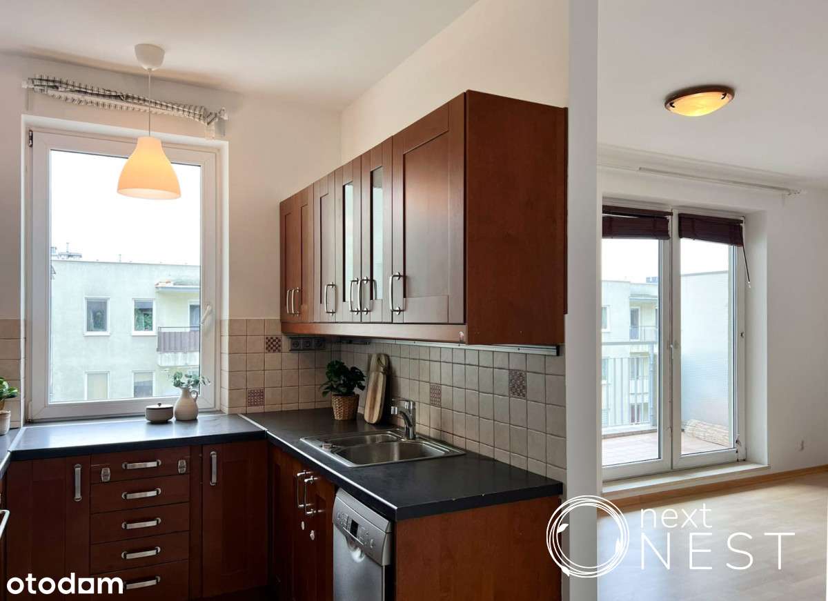 3 pokoje z garażem w centrum Piaseczna Jana Pawła-1