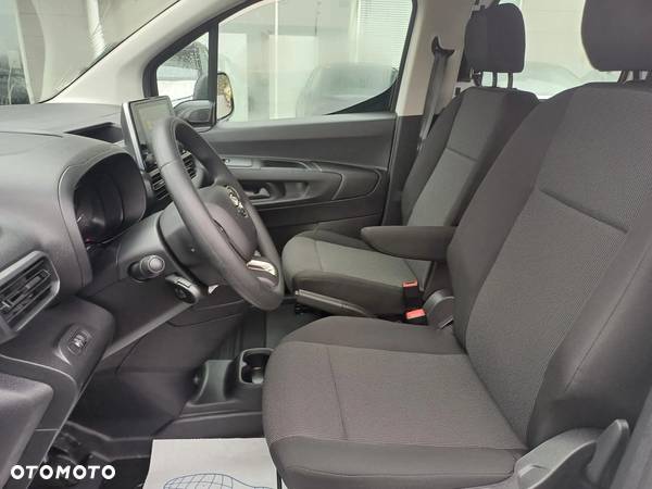 Toyota Proace City - 16