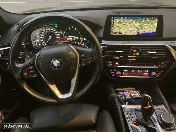 BMW 530 d Line Luxury Auto - 7