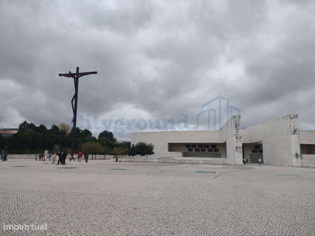 Apartamento T3 com suíte, centro de Fátima-14