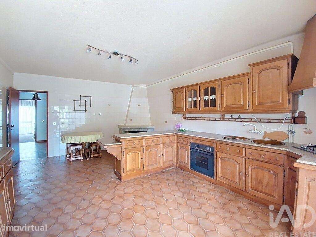 Apartamento T2 em Fátima de 110,2 m2 - Grande imagem: 4/20