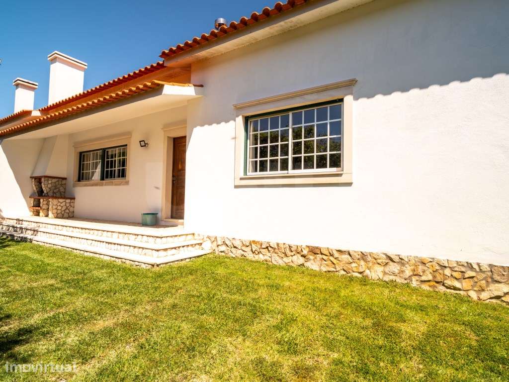 Moradia – Caldas da Rainha, Serralheira - Mais