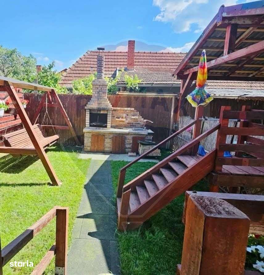 Casă 7 camere si curte, zona Metro Oradea, de vanzare-11
