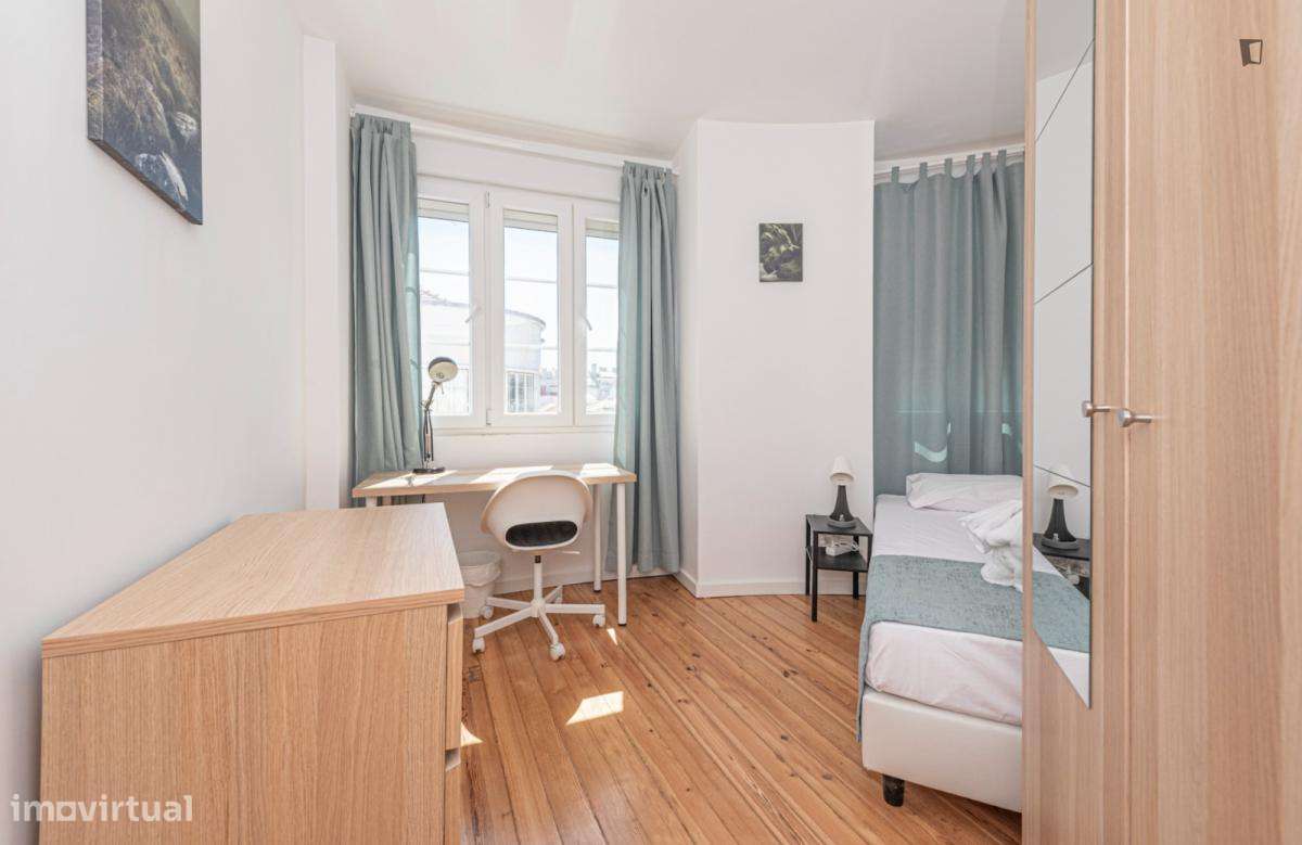 Quarto - localizado em Alcântara Lisbon - Grande imagem: 5/7