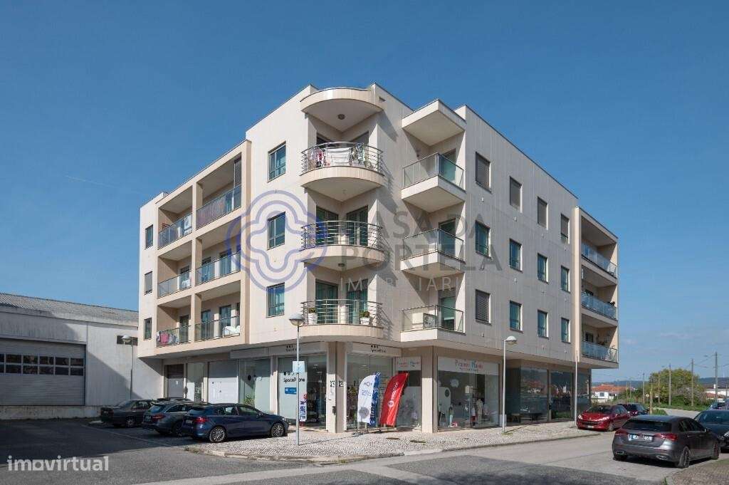 Apartamento T4  como novo no centro de Benedita - Grande imagem: 5/34