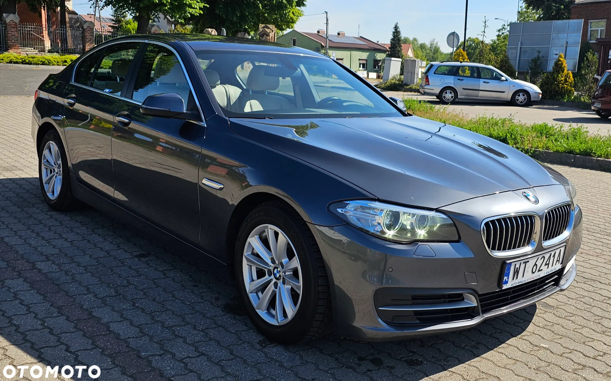 BMW Seria 5 520d Luxury Line sport - 4