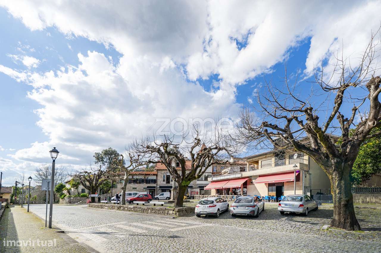 Moradia Individual T5 com Comércio, em Bouro Sta. Maria, Amares - Grande imagem: 4/60