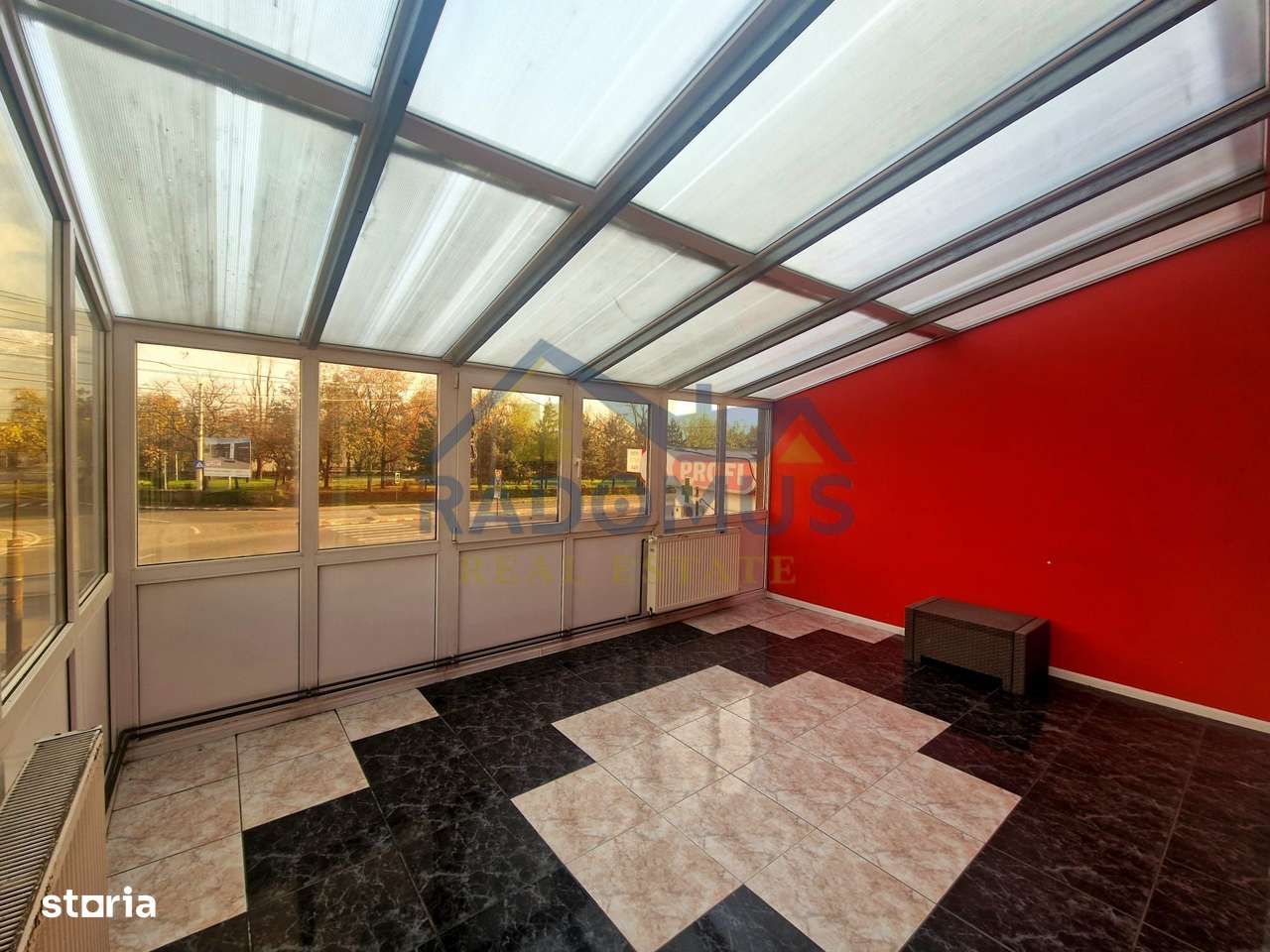 Casă + Spațiu Comercial - Str.Strandului - 200 mp Utili - Trifazic-13