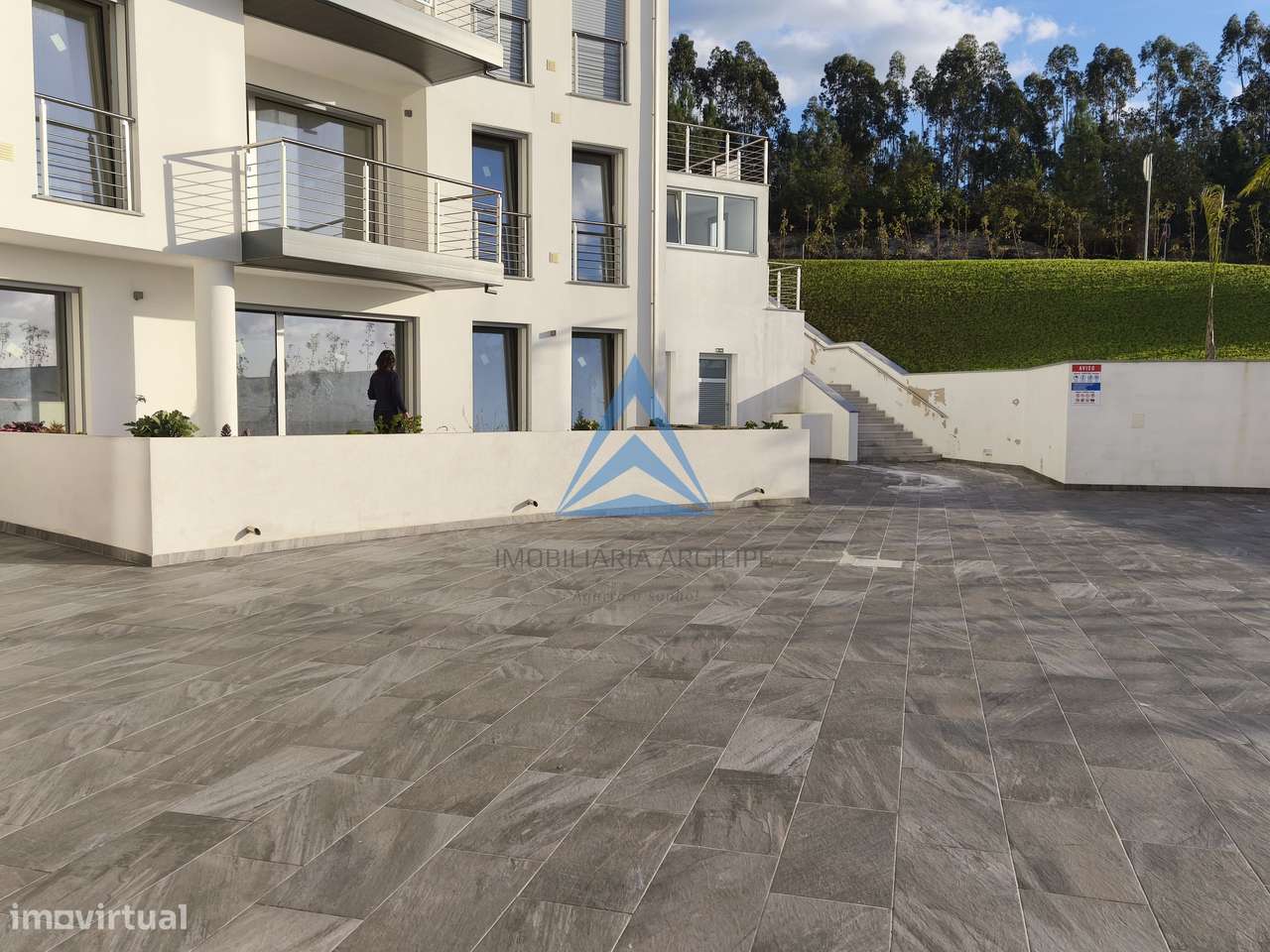 Apartamento T3 Duplex- Condomínio Fechado-50