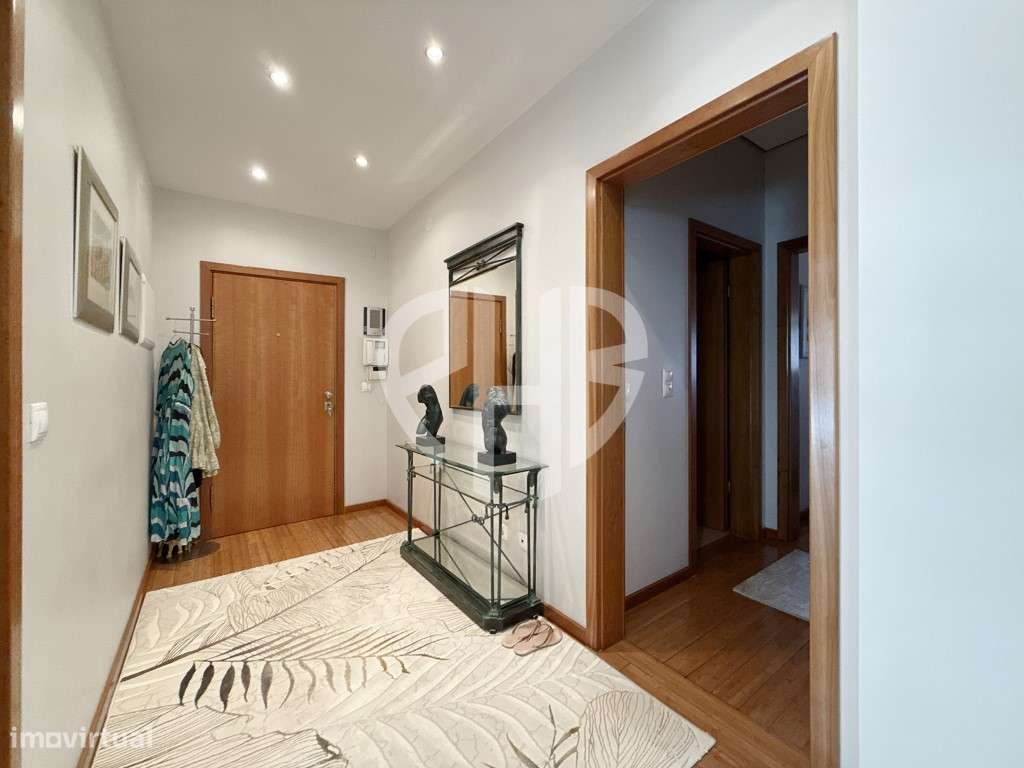 Apartamento T3+1 Duplex C/Terraço 250m2 // Condominio-17