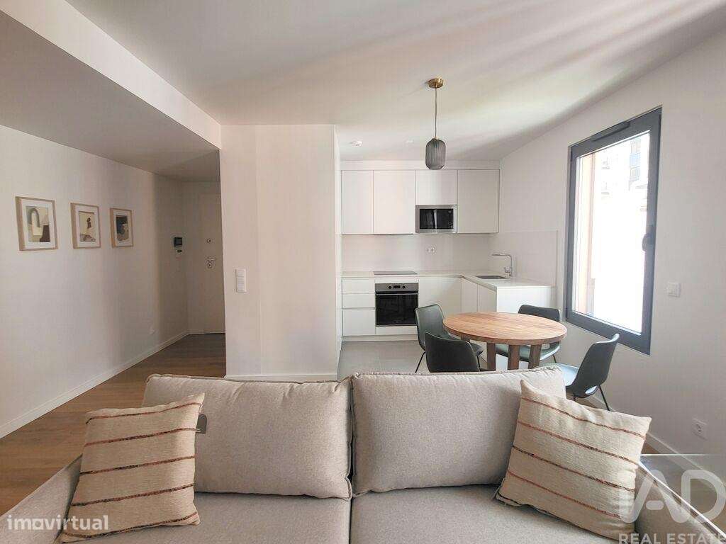 Apartamento T2 em Alcântara de 84,00 m2 - Grande imagem: 3/23