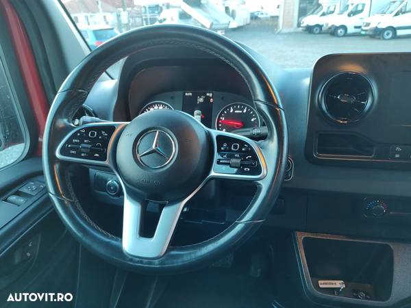 Mercedes-Benz Sprinter 7 loc. bena 3.3 m, automat 2019 - 19