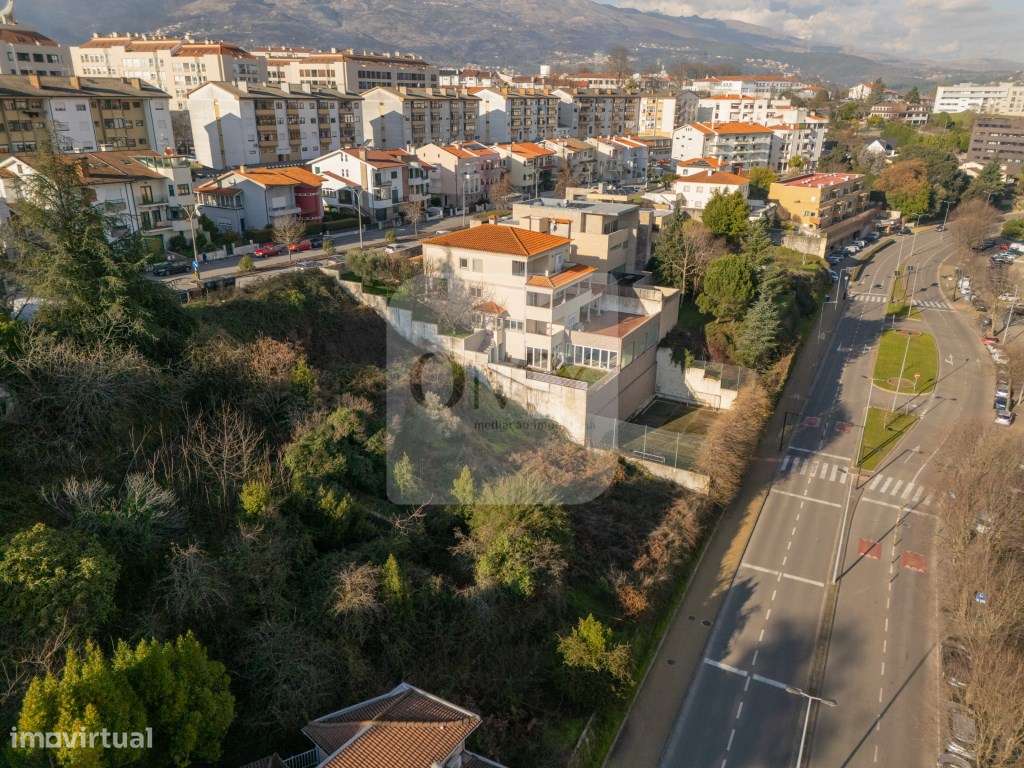 Lote de 997m2 na Rua Cidade Espinho em Vila Real-8